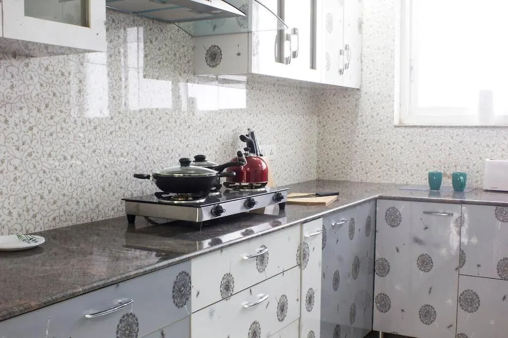 Parfait Street 3Bhk Service Apartment Near Fortis Γκουργκάον Ινδία